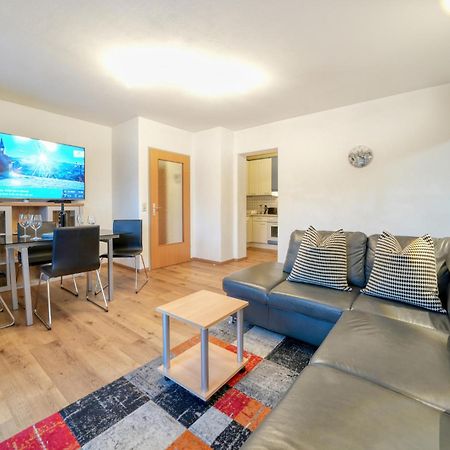Apartment Tini - By Alpen Apartments Zell am See Bagian luar foto